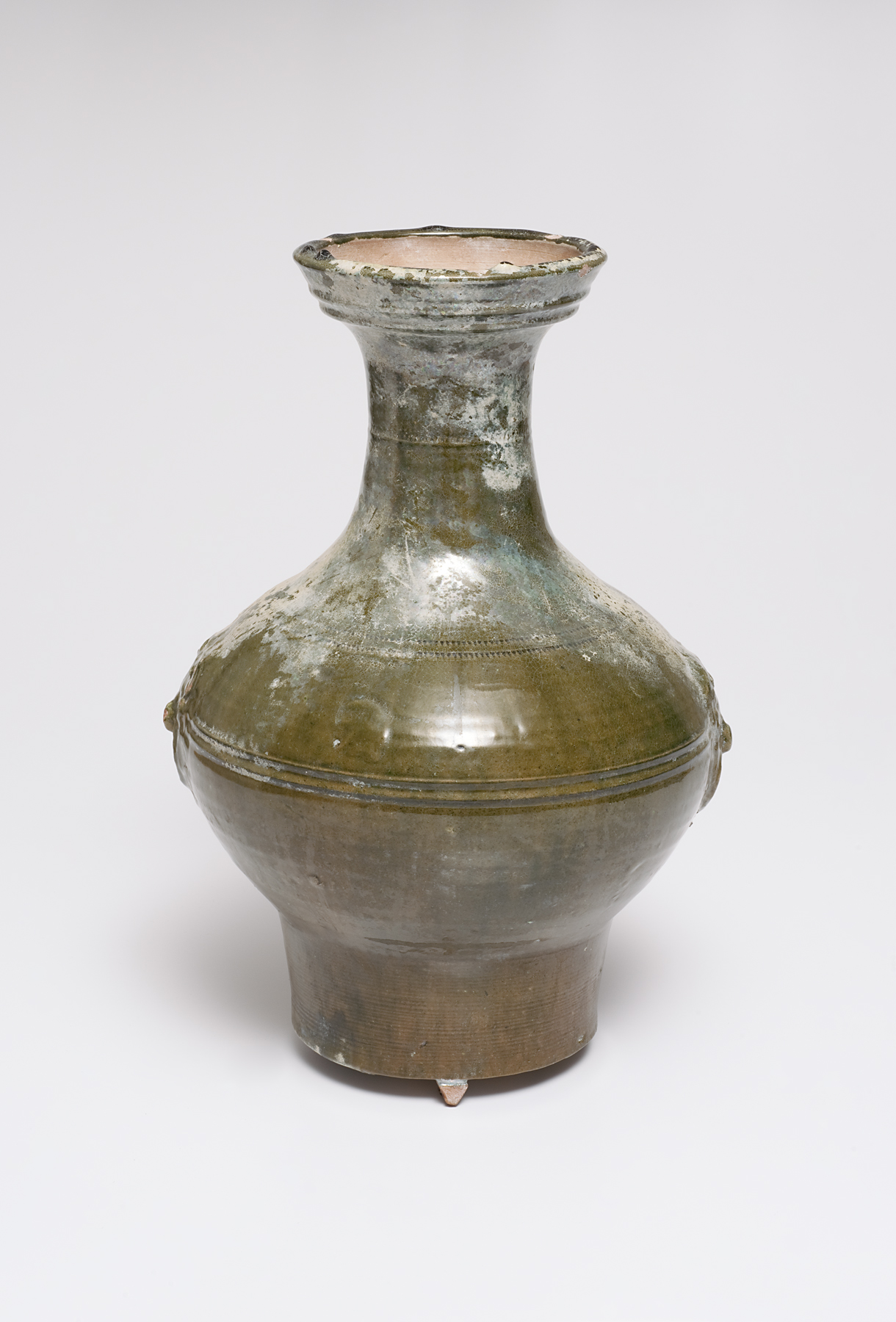 hu-shaped funerary vase (one of a pair)